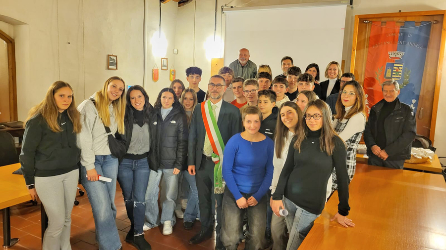 CAZZANO SANT’ANDREA Premi a studenti e laureati, la Costituzione per